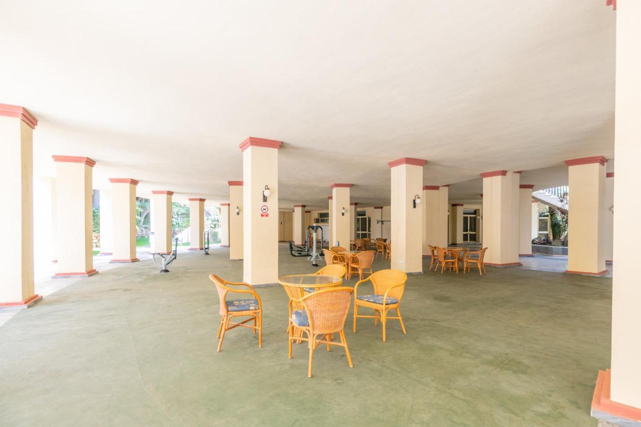 Soek La Romana Seafront Marbella Exterior photo